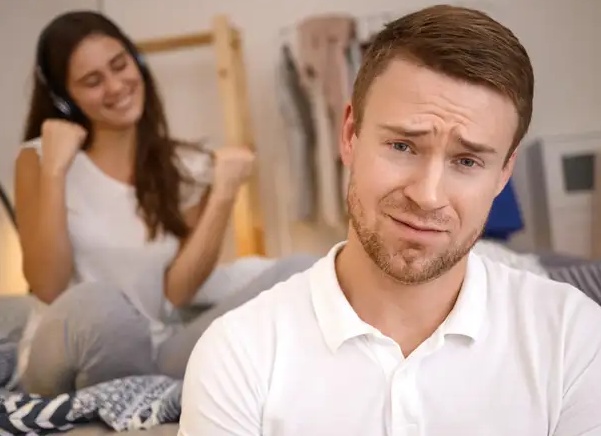 7 скрытых признаков неуважения, которое разрушает отношения