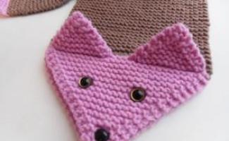 Écharpe pour enfants en forme de renard avec des aiguilles à tricoter Modèles de crochet pour une écharpe en renard