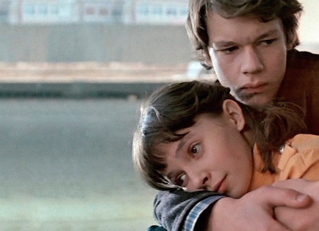 Почему нам трудно забыть первую любовь и что с этим делать